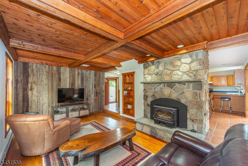 126 Upper North Shore Rd