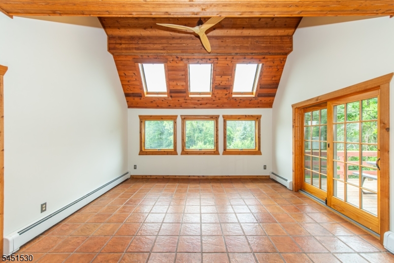 126 Upper North Shore Rd