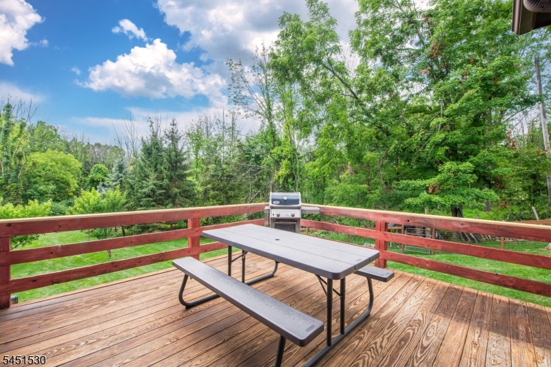 126 Upper North Shore Rd