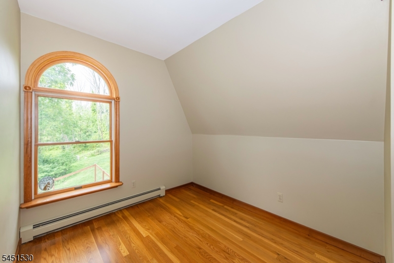 126 Upper North Shore Rd