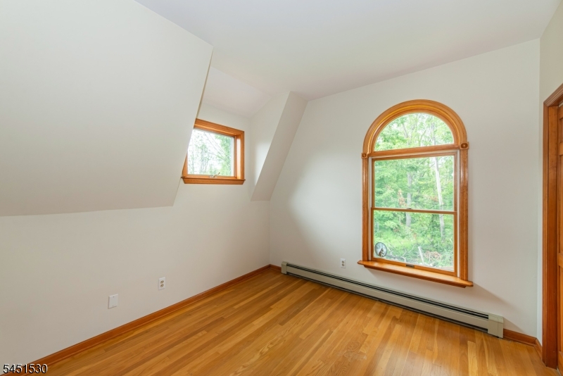 126 Upper North Shore Rd