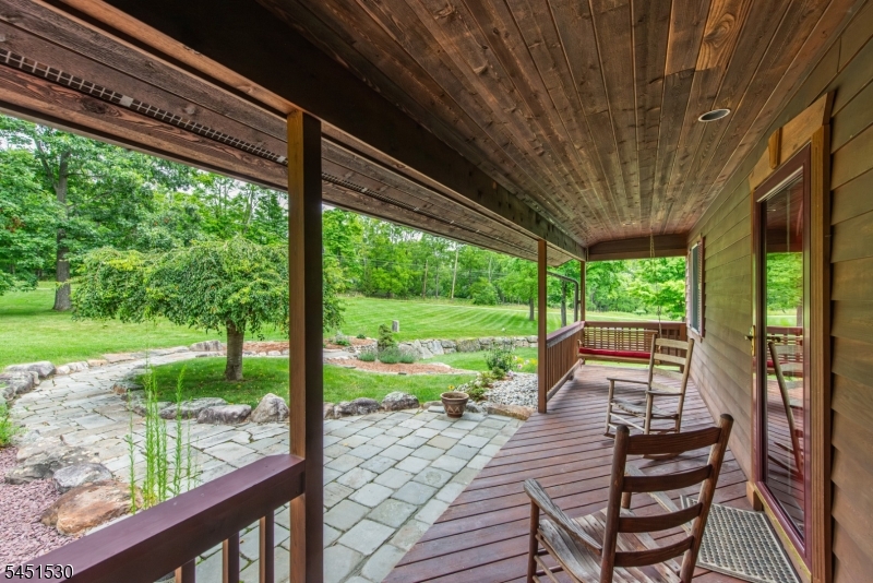 126 Upper North Shore Rd