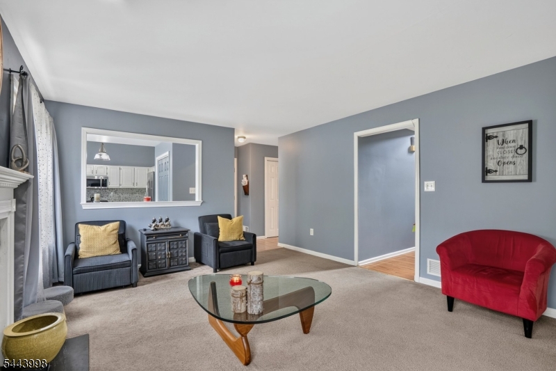33 Summit Rd