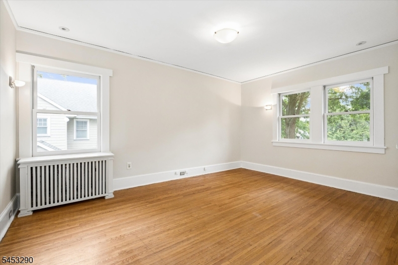 30 Rodney St