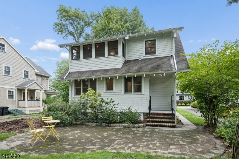 30 Rodney St