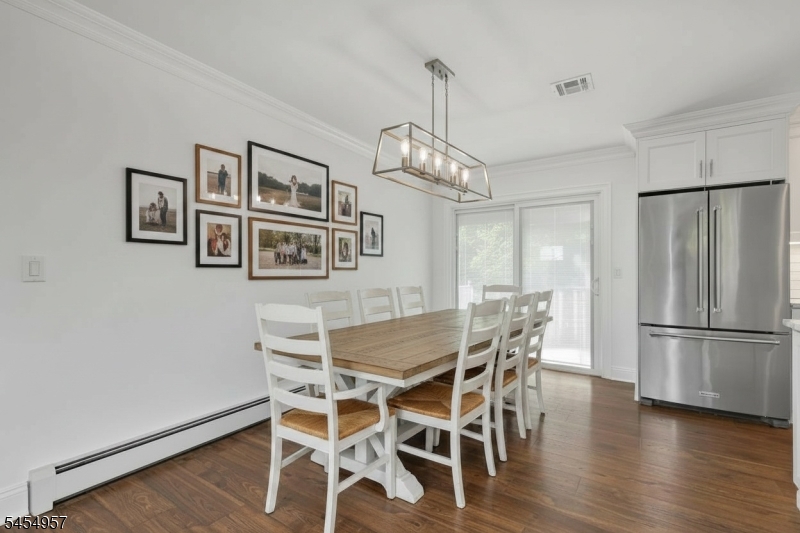11 Leighton Ave
