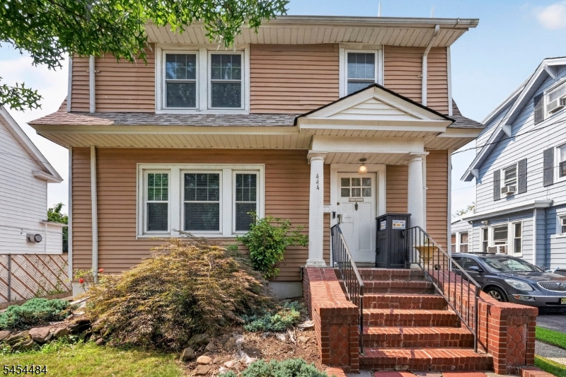 444 Clifton Ave