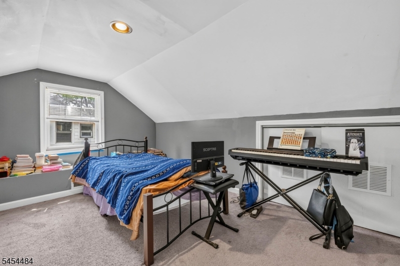444 Clifton Ave