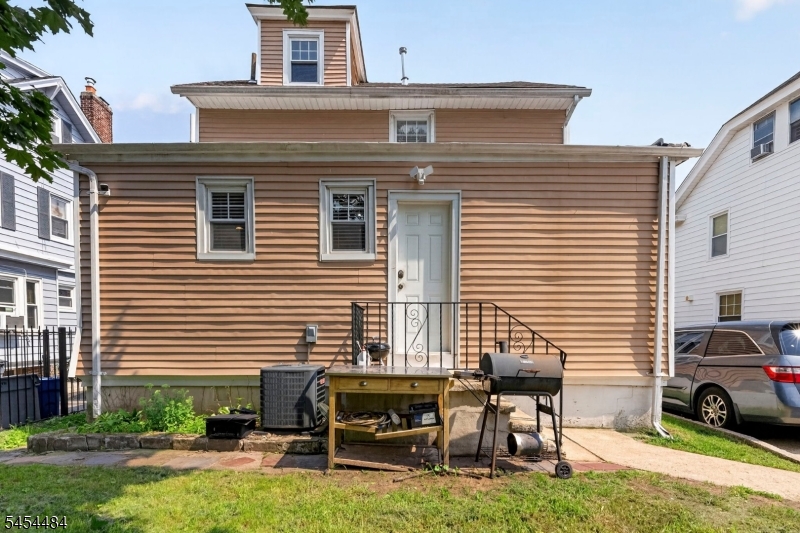 444 Clifton Ave