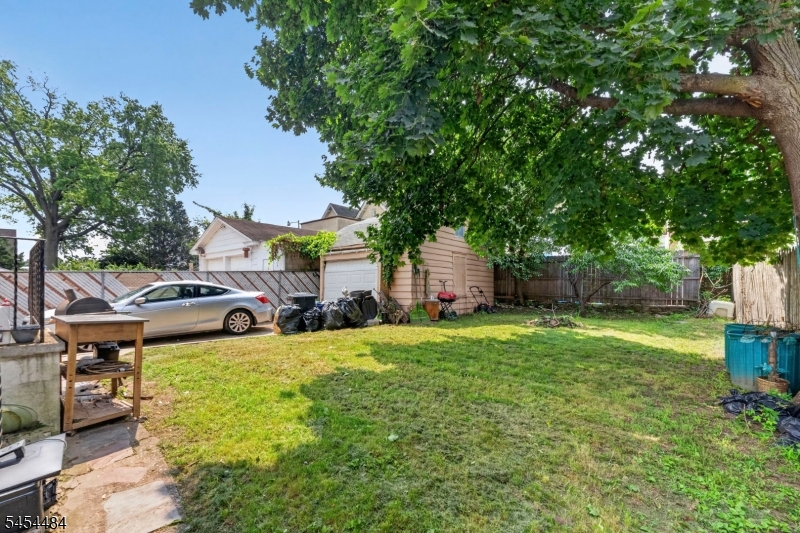 444 Clifton Ave