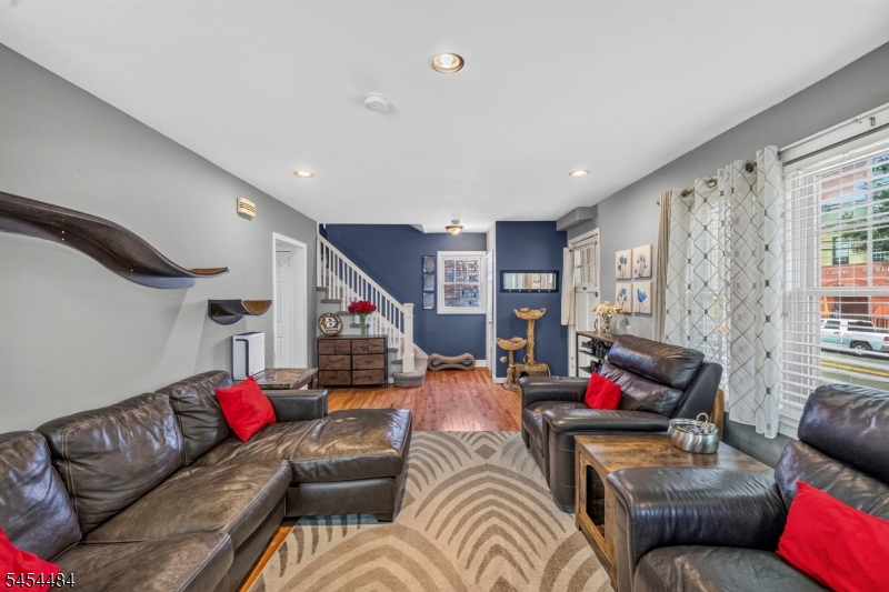 444 Clifton Ave