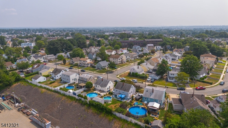 26 Edward Ct