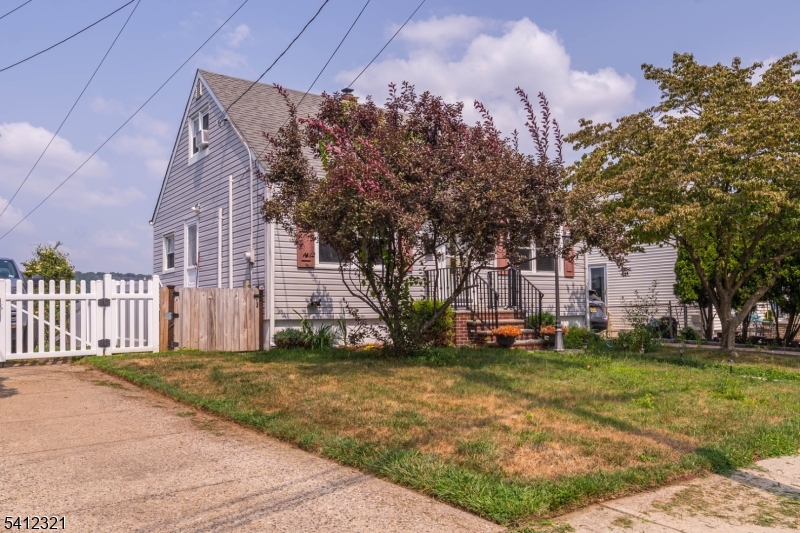 26 Edward Ct