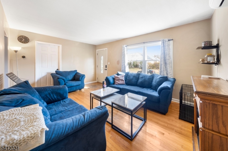 26 Edward Ct