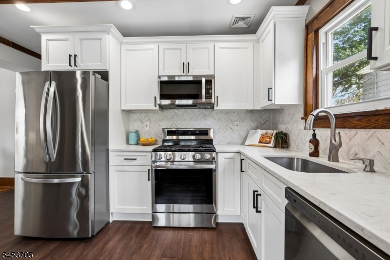 12 Belle Terre Road