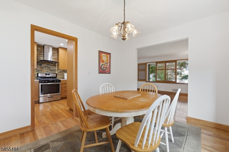 17 Westland Rd