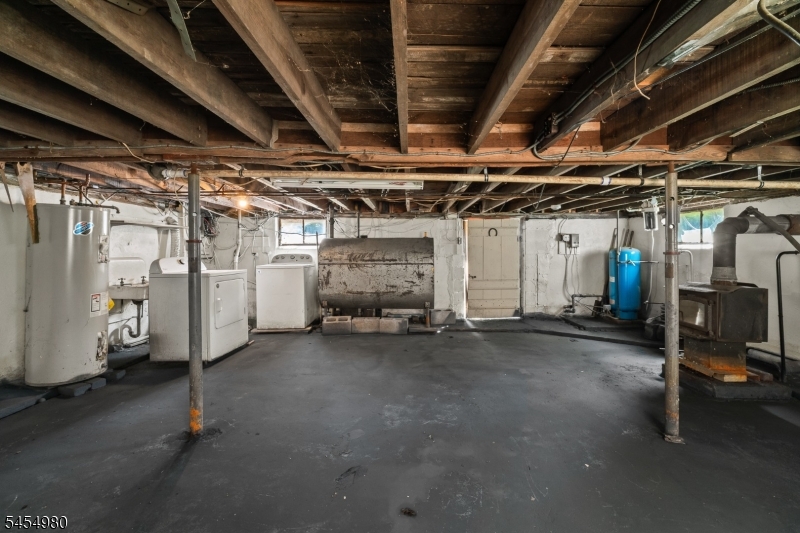107 Oak Grove Rd