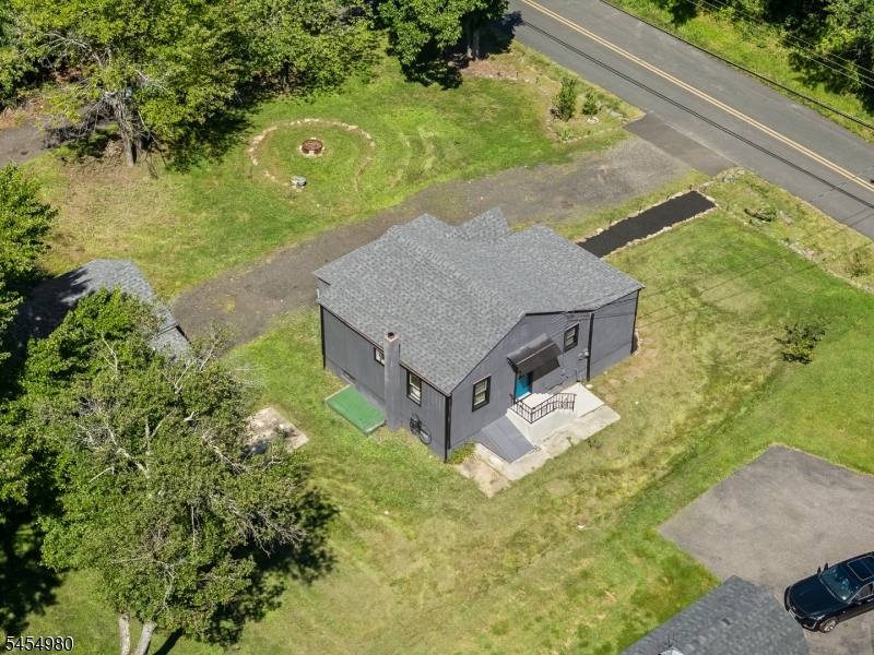 107 Oak Grove Rd