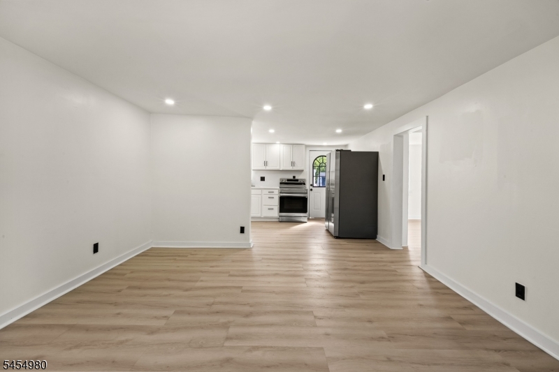 107 Oak Grove Rd