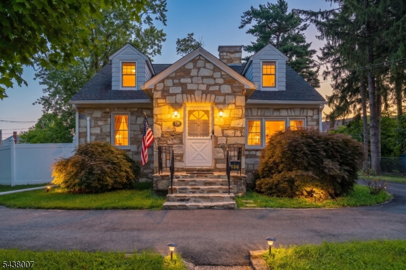 136 Glendale Dr