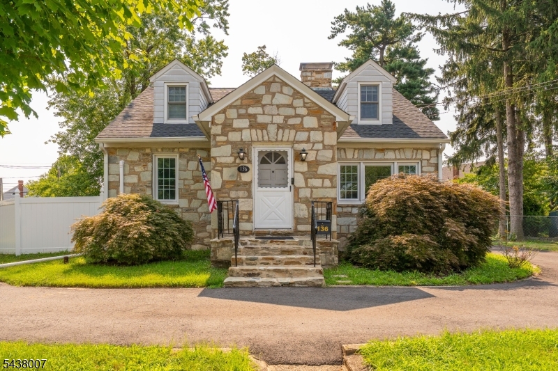 136 Glendale Dr
