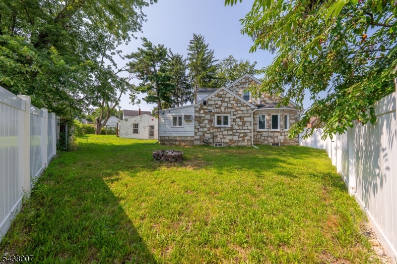 136 Glendale Dr