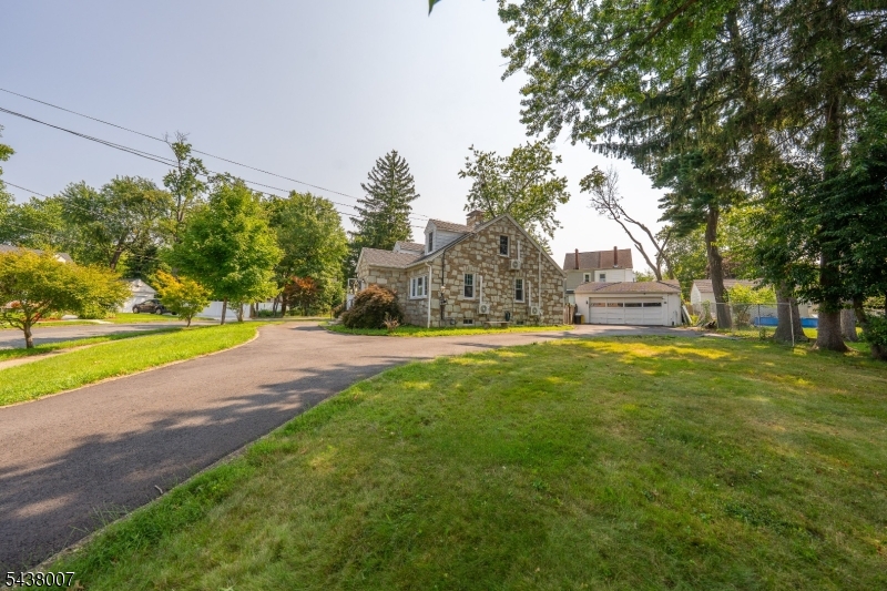 136 Glendale Dr
