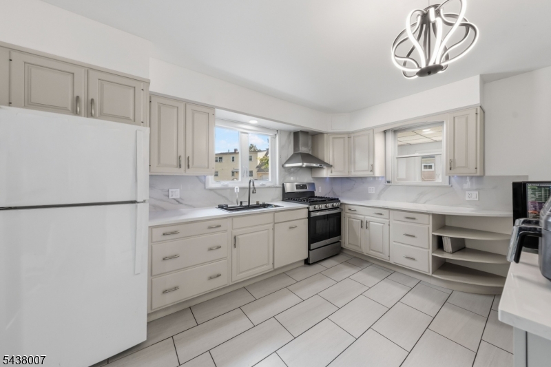 136 Glendale Dr
