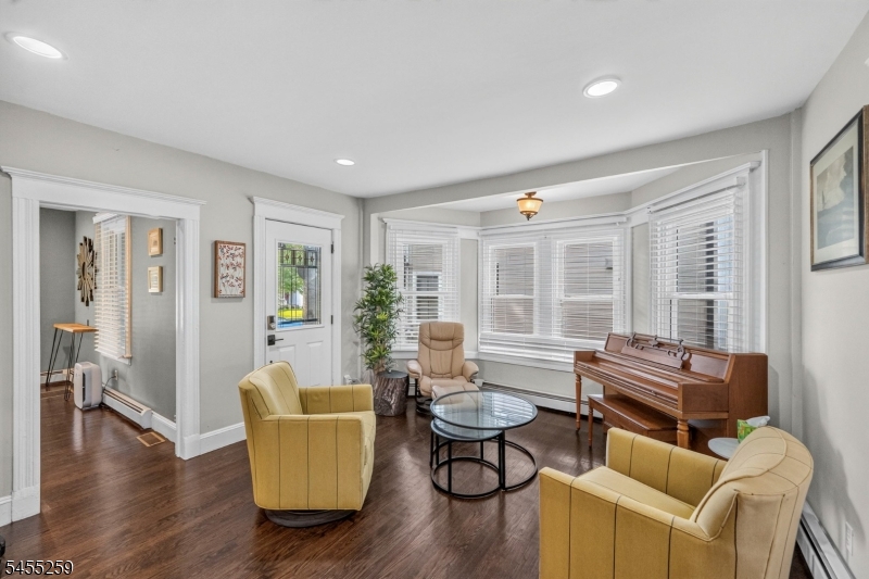 46 Greenwood Ave