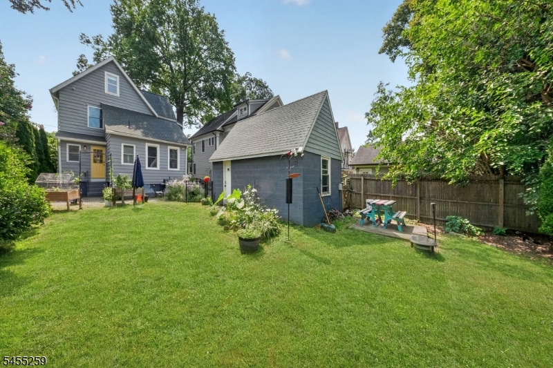 46 Greenwood Ave