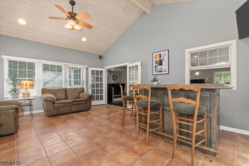 1137 Concord Dr