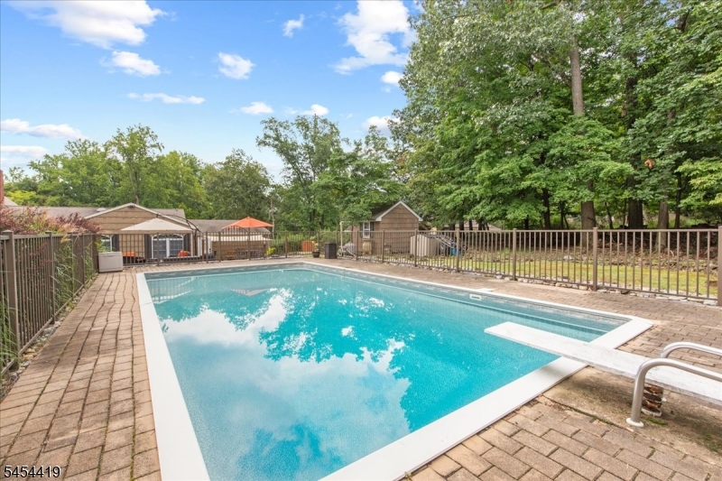 1137 Concord Dr