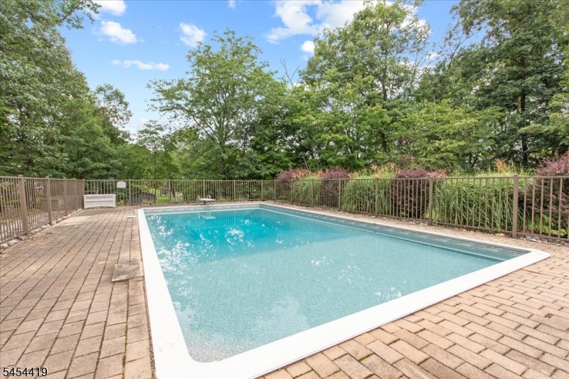 1137 Concord Dr