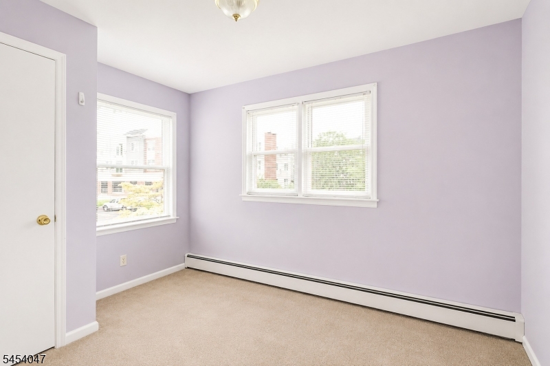 67 Greenbrook Rd