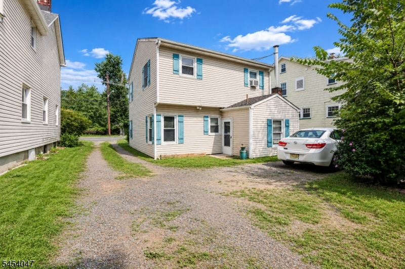 67 Greenbrook Rd