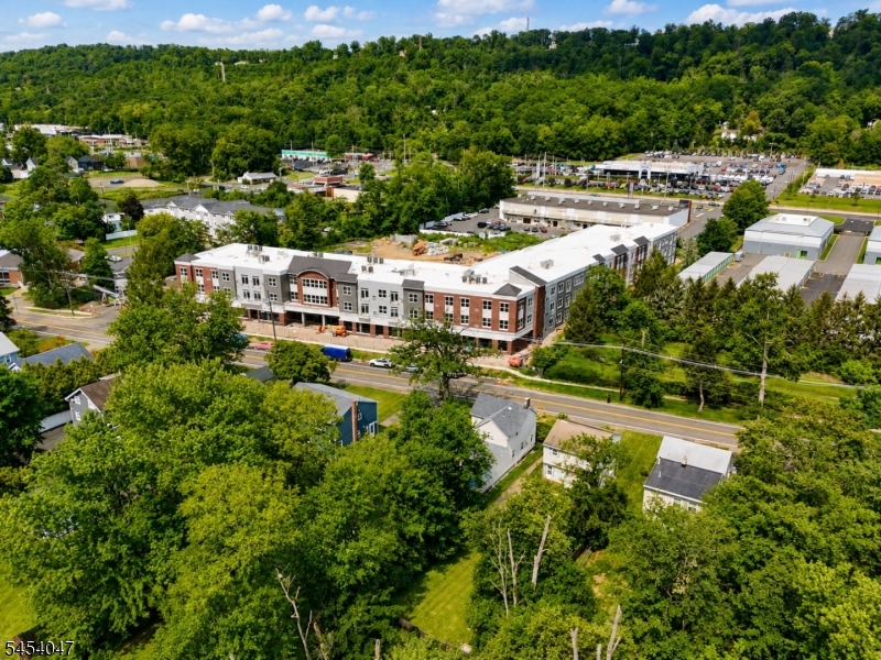 67 Greenbrook Rd