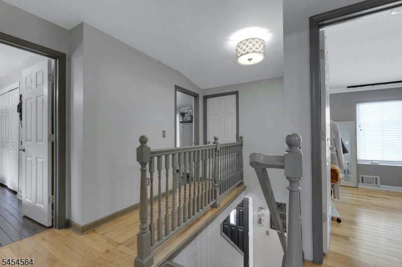 291 Fairway Ave