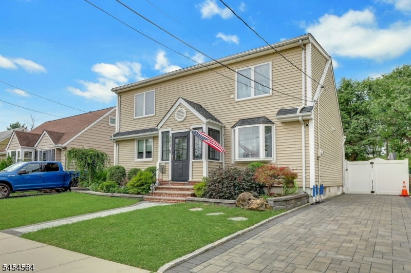 291 Fairway Ave
