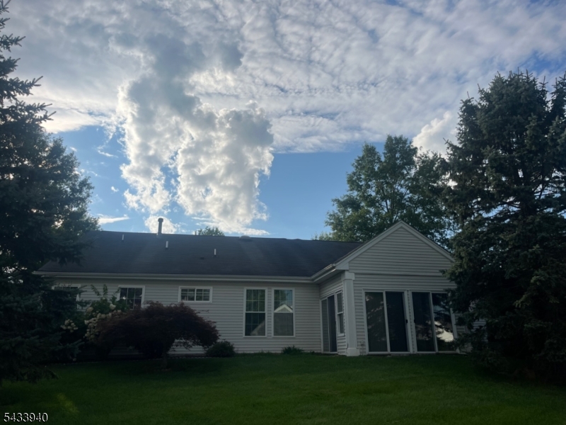 24 Stafford Ln