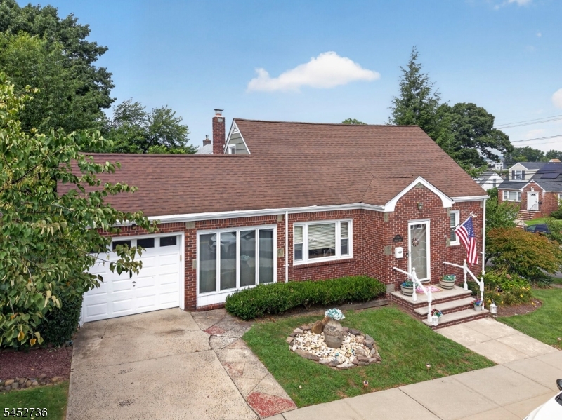 129 Belmohr St