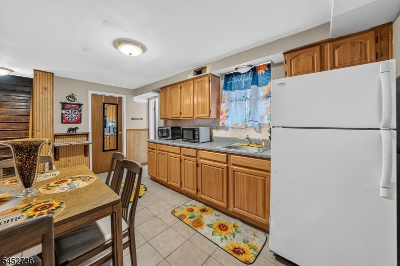 129 Belmohr St