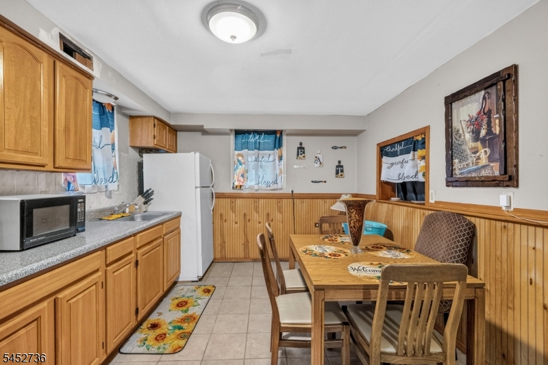129 Belmohr St
