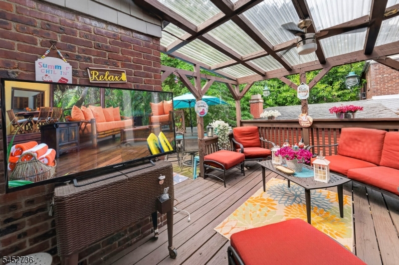 129 Belmohr St
