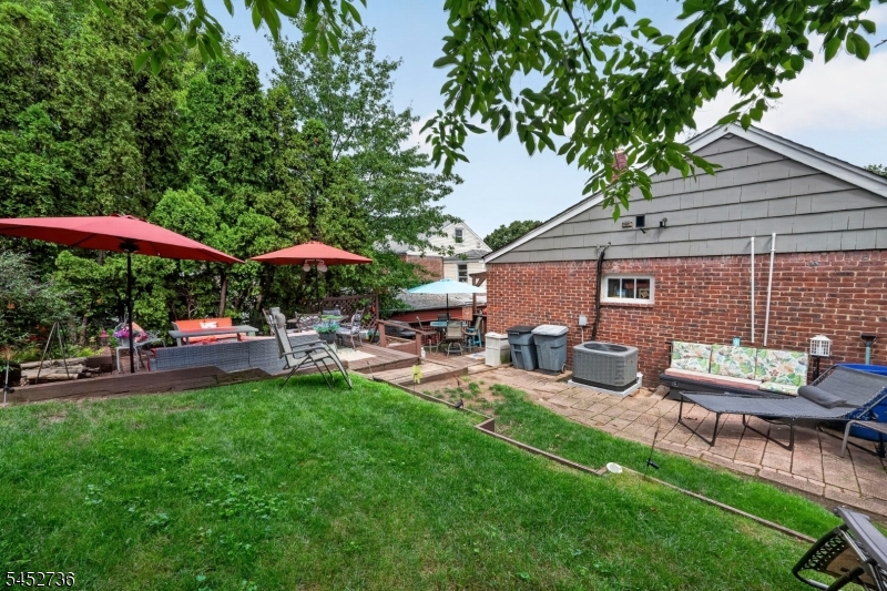 129 Belmohr St