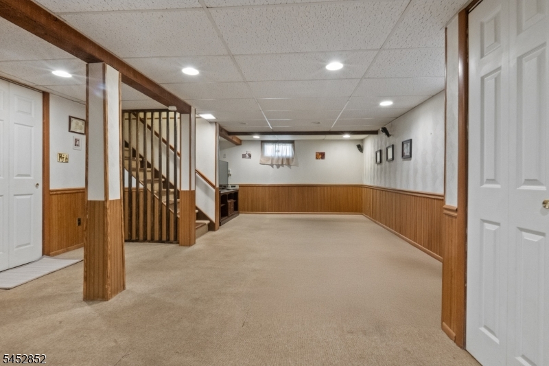 74 Farmingdale Rd