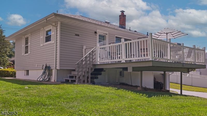 74 Farmingdale Rd