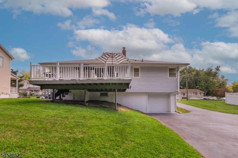74 Farmingdale Rd