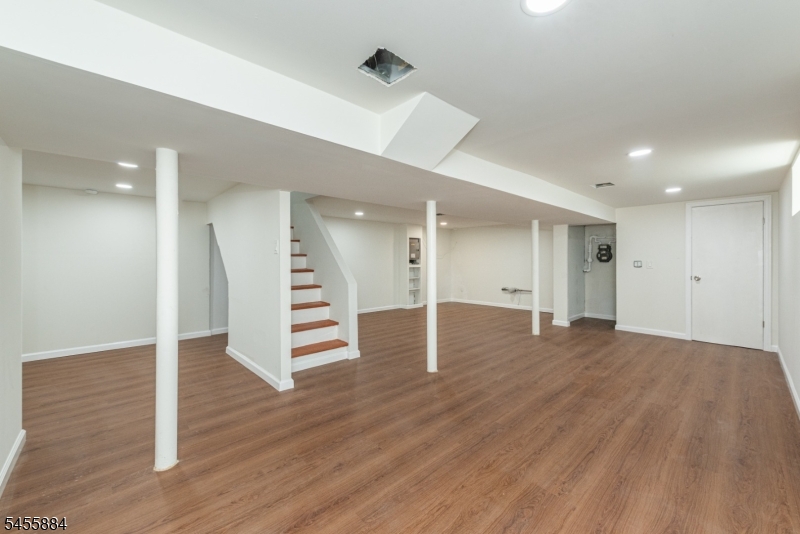 50 Birch St