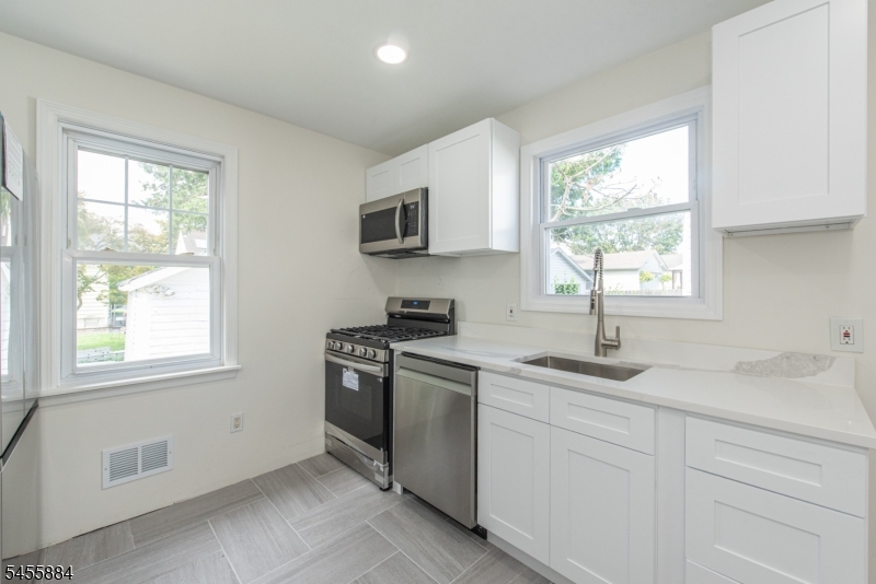 50 Birch St