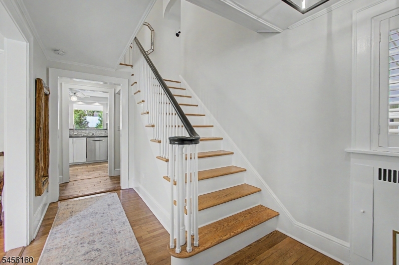 1015 SLEEPY HOLLOW LANE